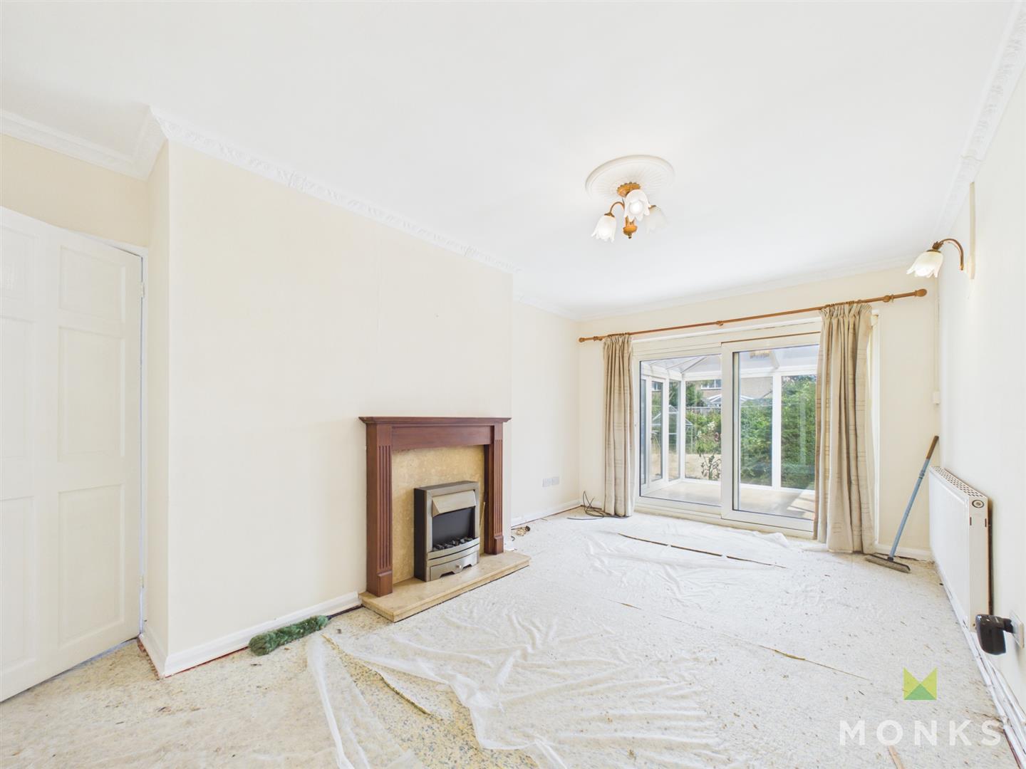 35 Roden Grove, Shrewsbury, SY4 5HJ For Sale